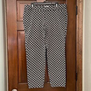 Size 14 Old Navy Pixie black white pants